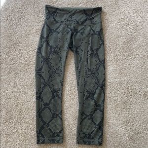 Lululemon 29” snake tights